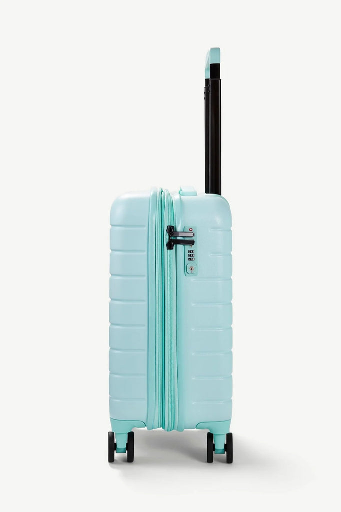 Novo Small Suitcase Pastel Green side