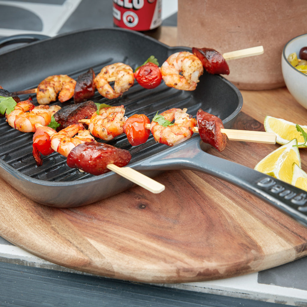 Halo Cast Iron 25cm Griddle Pan by Denby with Skewers