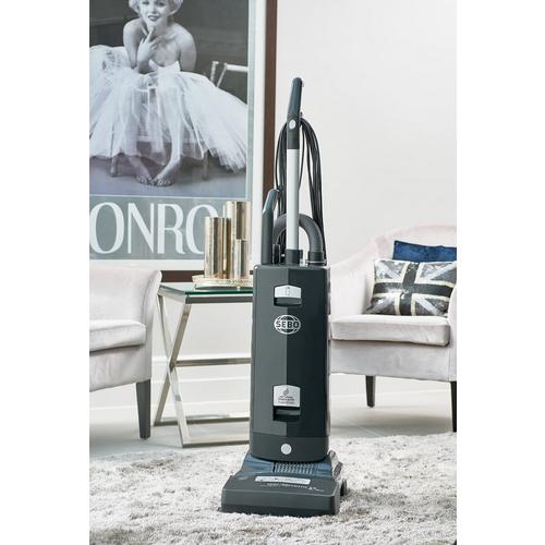 Black Vacuum Cleaner 