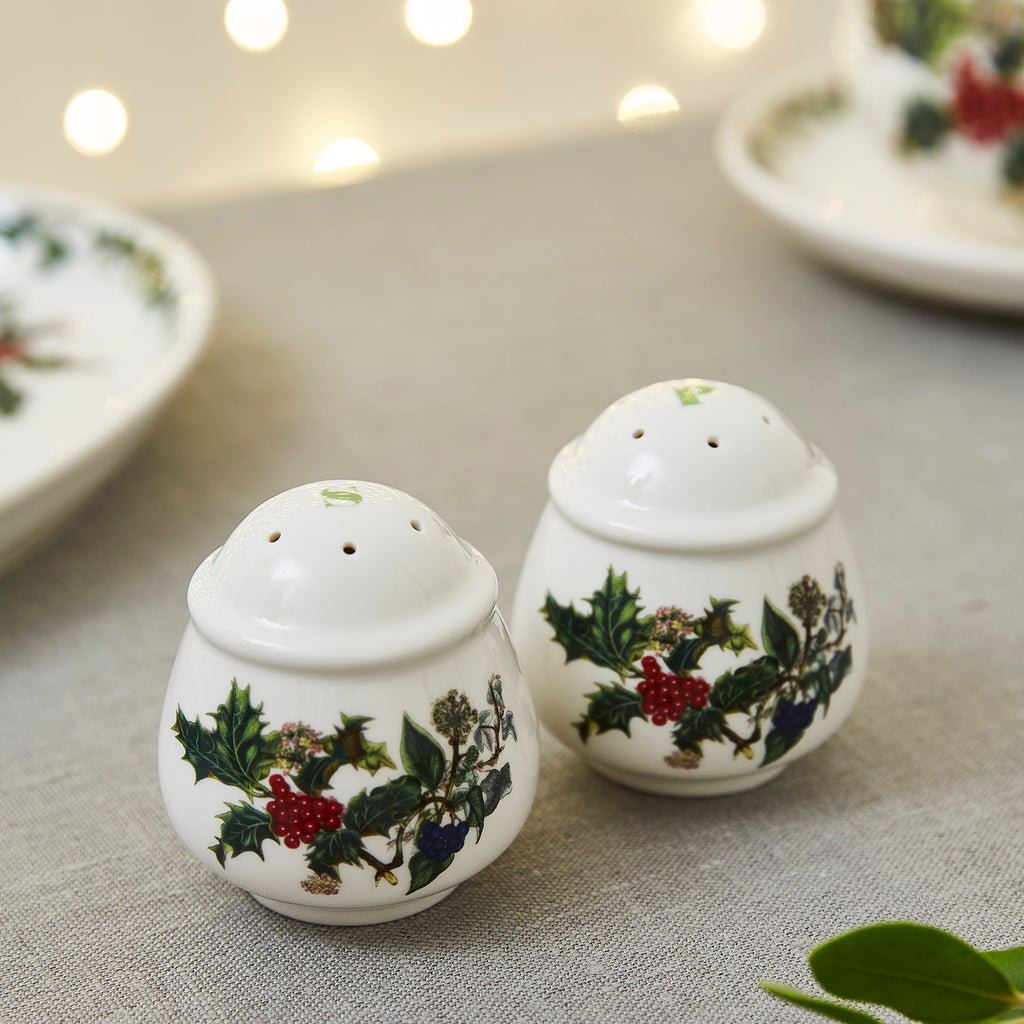 The Holly & The Ivy Salt & Pepper Set Portmeirion lifestyle