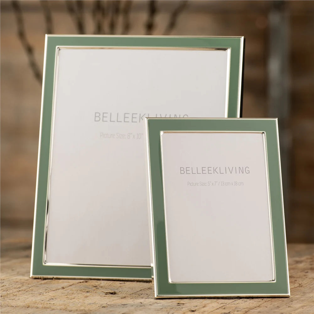 Belleek 9567 Teal Frame 5x7 - table setting
