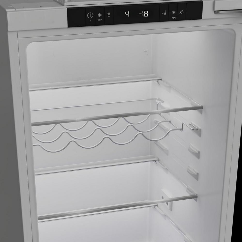 Blomberg KNE4554EVI 70/30 Integrated Frost Free Fridge freezer