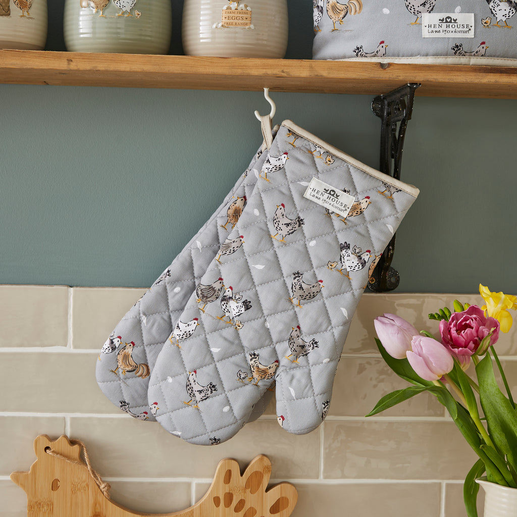 Hen House Lane 2 Pack Gauntlets lifestyle