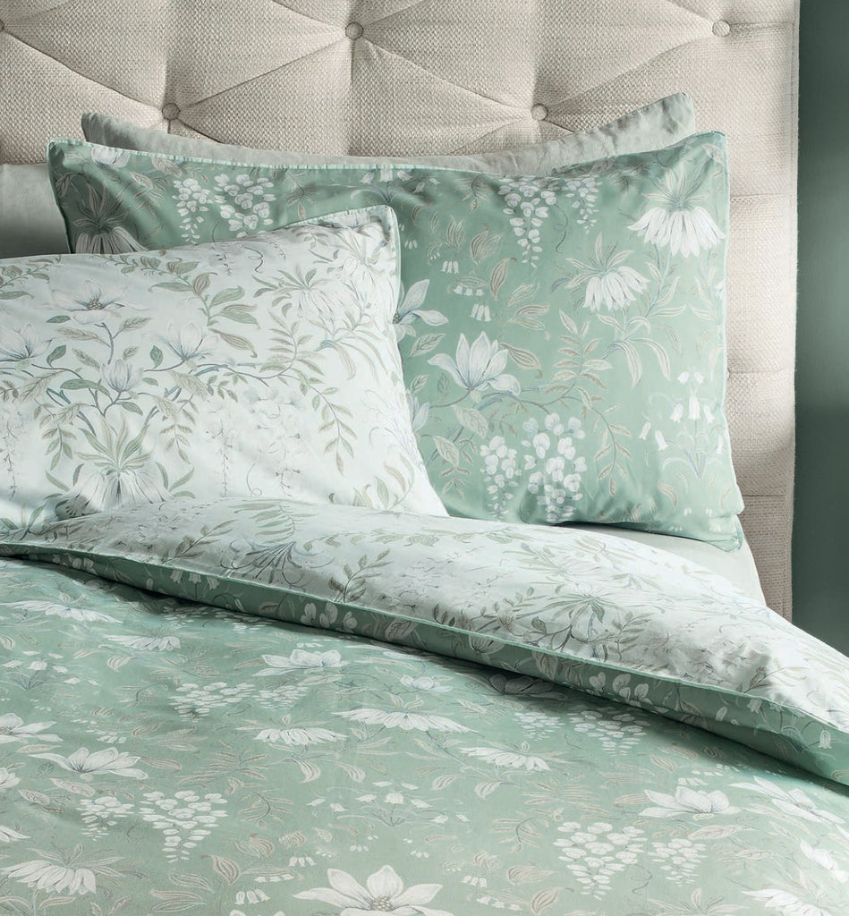 Laura Ashley Parterre Sage Double Quilt Set - bedset covers close-up