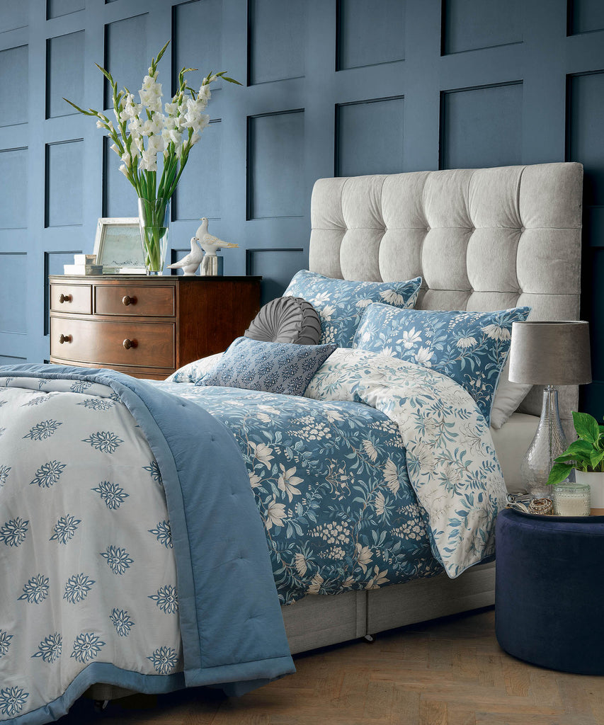 Laura Ashley Parterre Seaspray Double Quilt Set - bedroom view
