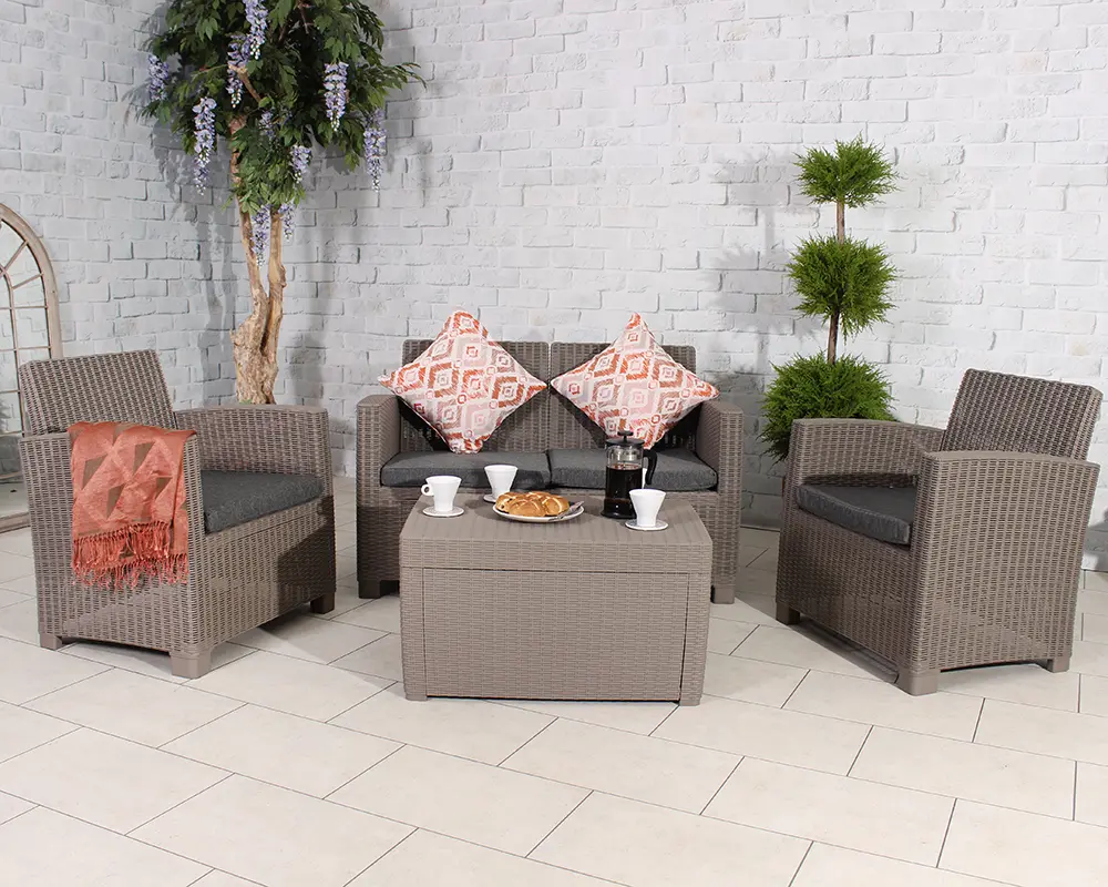 Royalcraft FARO16 4 Seater Conversation Garden Set - furniture set placed in an outdoor environment