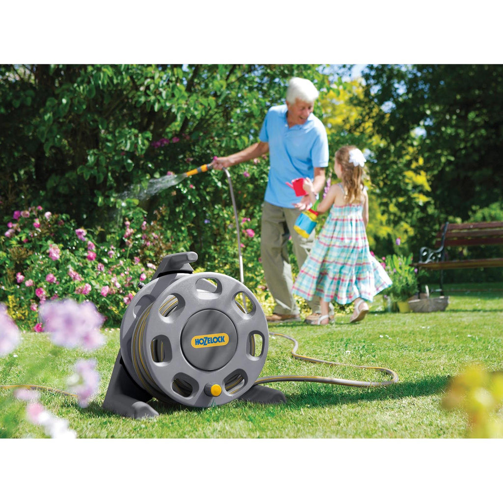  Hose Reel Compact 25m Free Standing in the garden