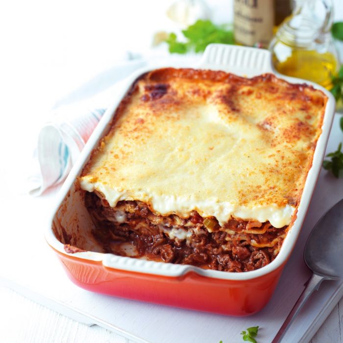Rectangular Deep Dish Volcanic lifestyle shot