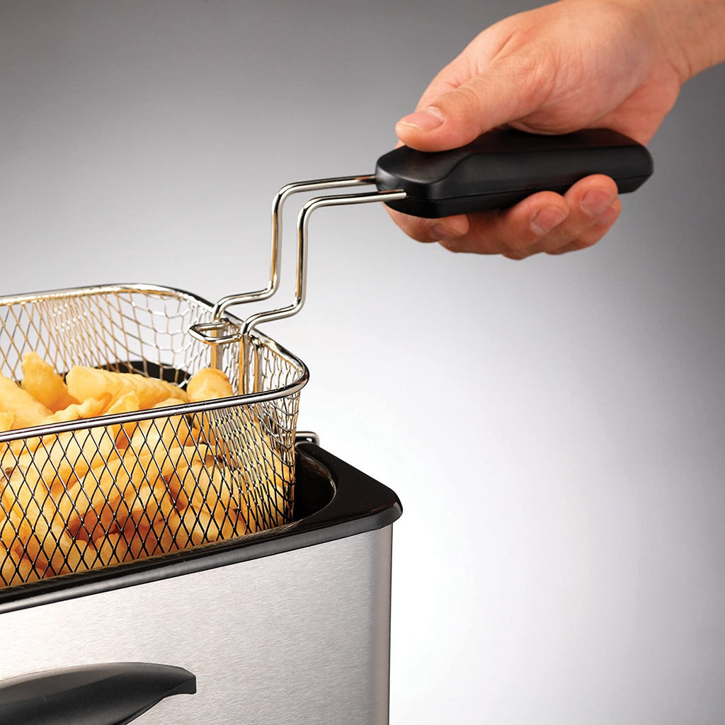 Morphy Richards SS Deep Fat Fryer being used