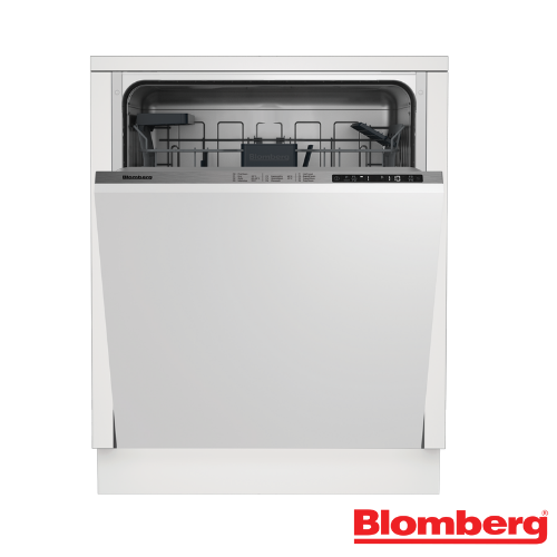 Dishwasher with Blomberg logo