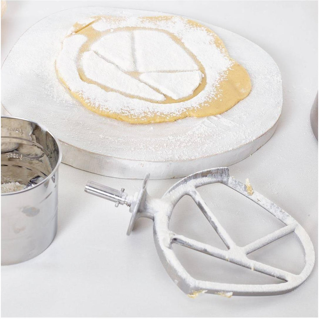 Hook with Flour and Pastry