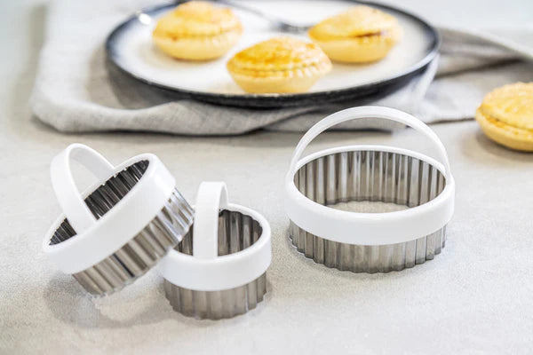 Where to buy online a pastry cutter