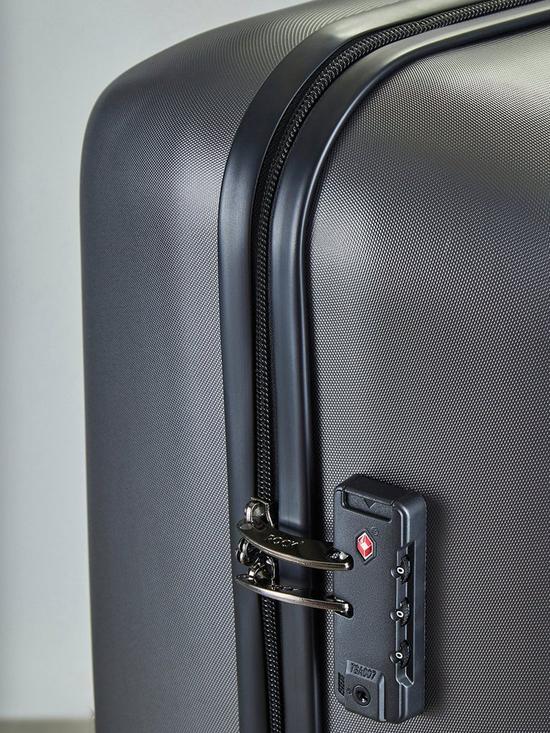 Byron Medium Suitcase Charcoal lock