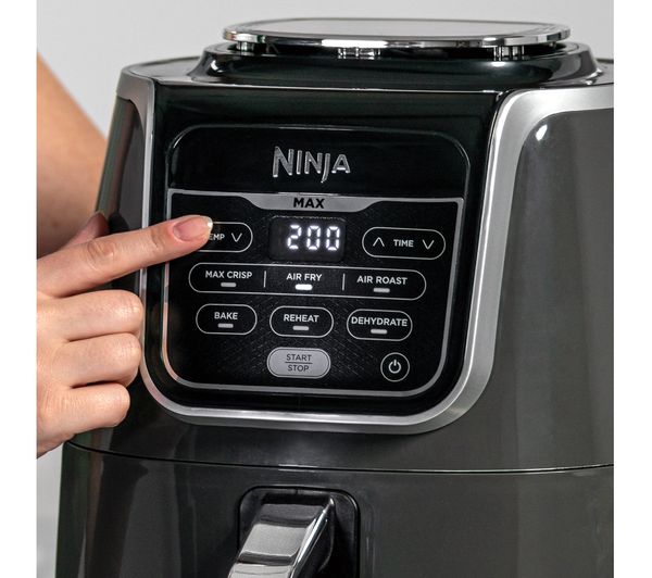 Ninja AF160UK Air Fryer close up on buttons